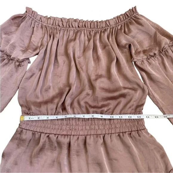 MISA Los Angeles Romi Dress Off the Shoulder Mauve
Size M - Picture 14 of 15